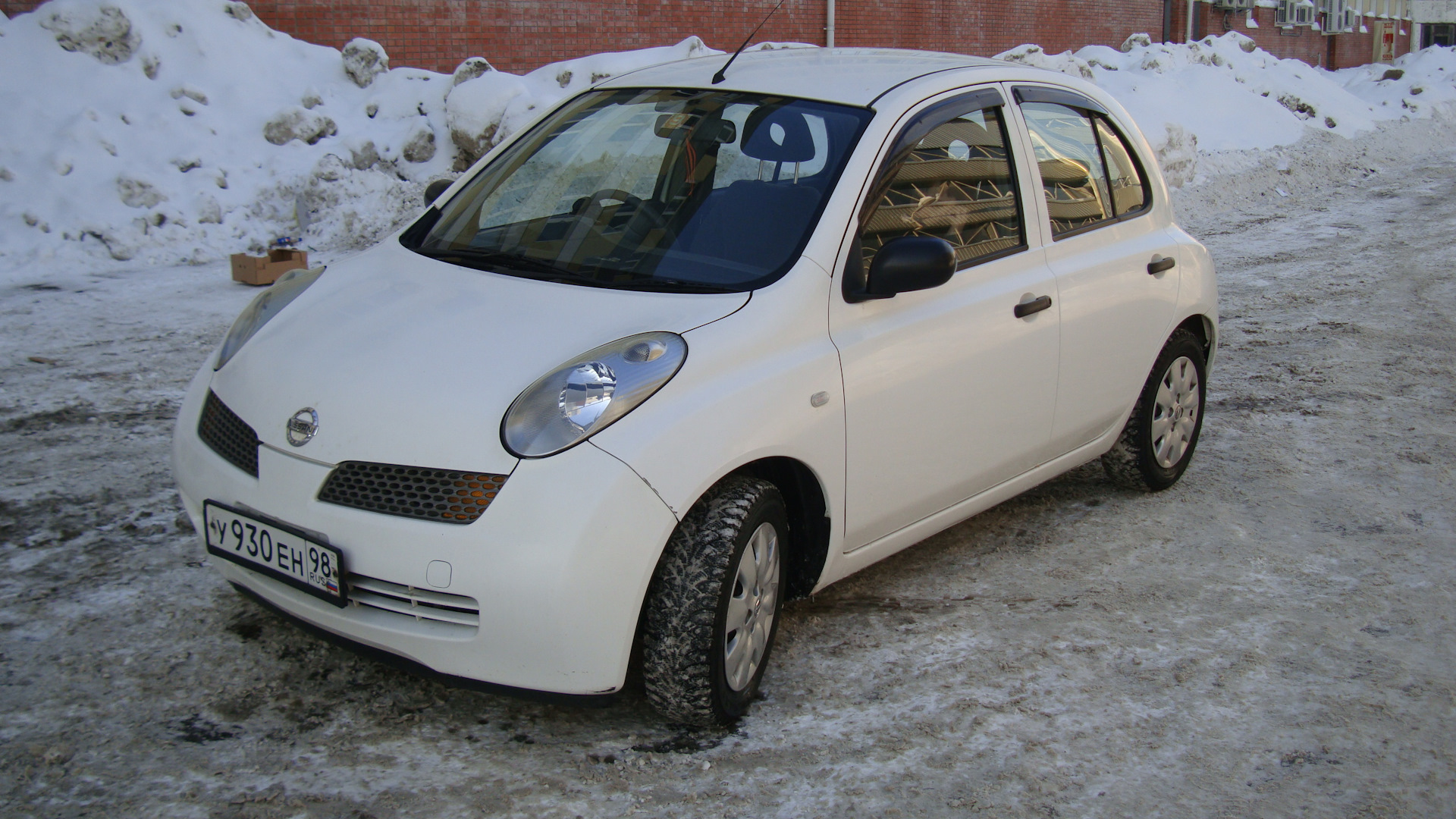 Nissan March (K12) 1.2 бензиновый 2003 | Бодрячок на DRIVE2