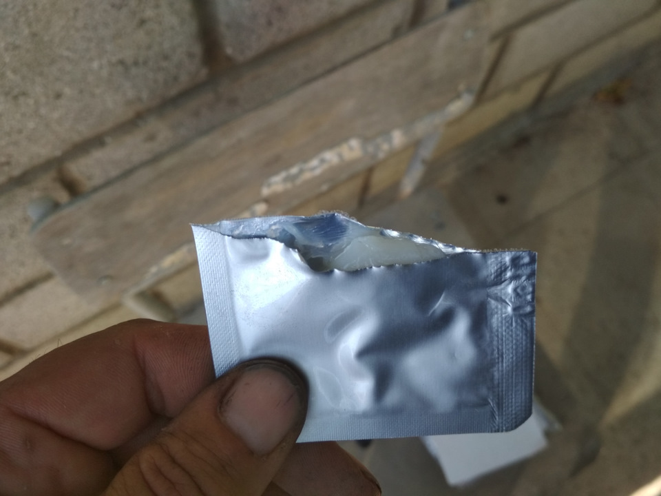 направляющие пальцы тормозного суппорта — Opel Zafira B, 1,8 л, 2007 ...