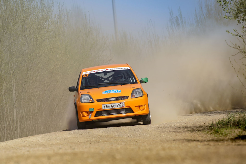 Фото в бортжурнале Ford Fiesta ST (Mk V)