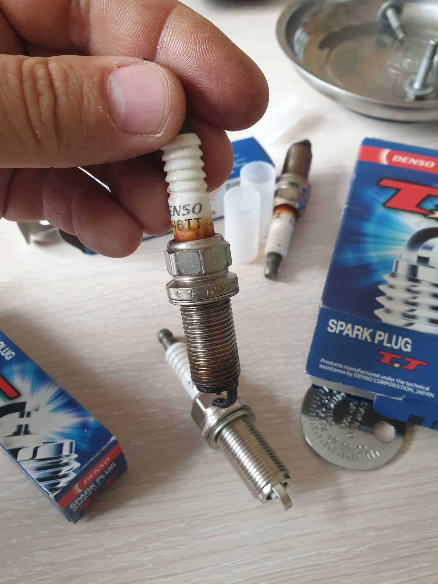 Промывка инжектора, замена свечей зажигания. На сколько уходит зазор за ...