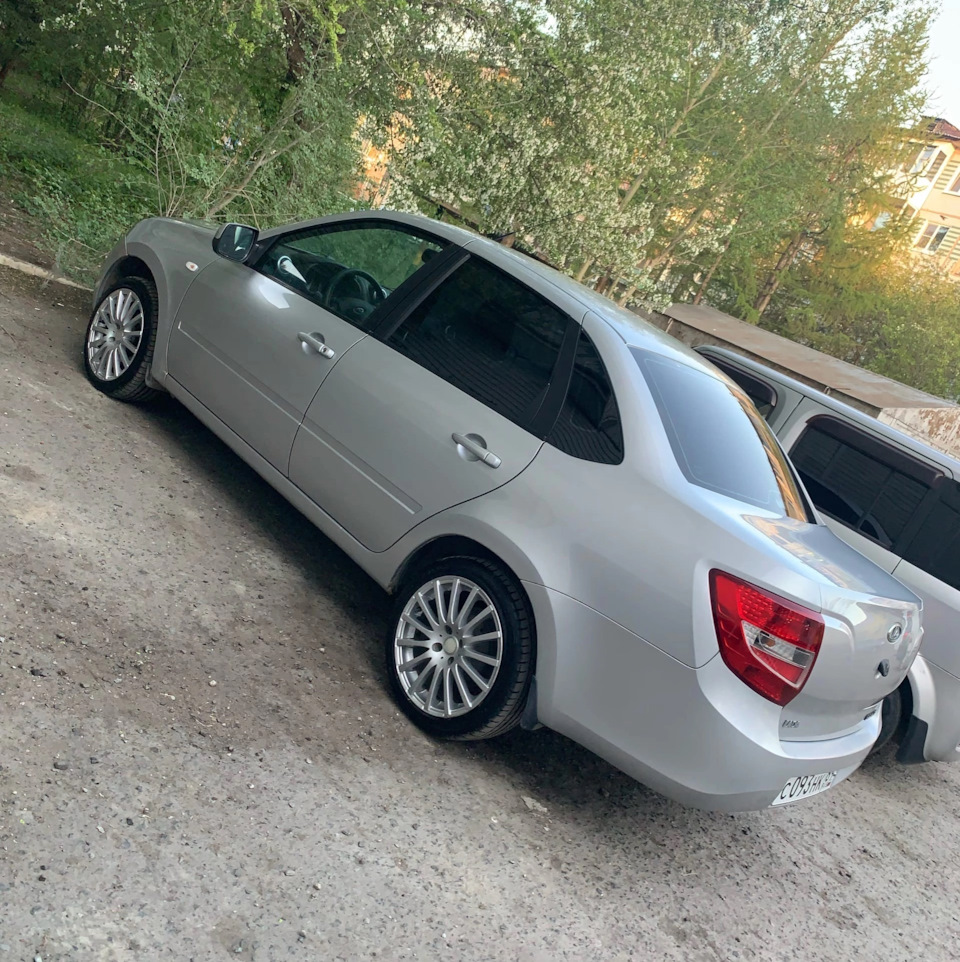 Фото в бортжурнале Lada Granta