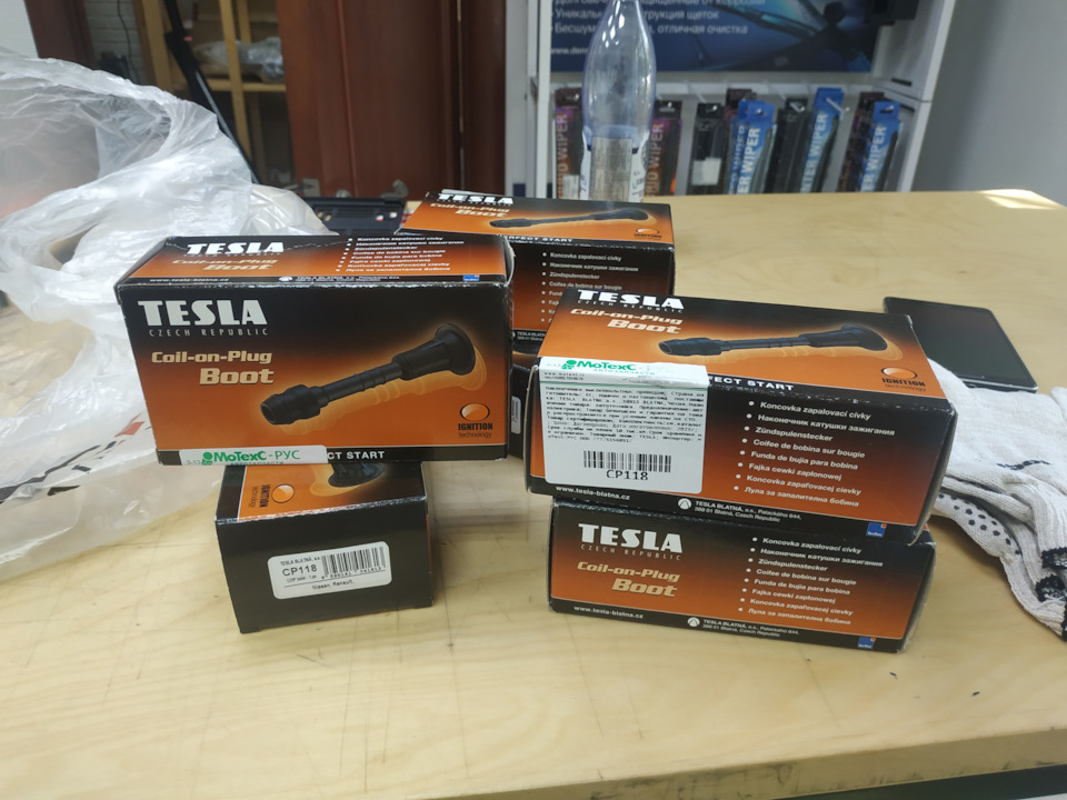 Подтраивает двс на холостых. Свечи. Катушки. Не спешим менять. — Nissan ...