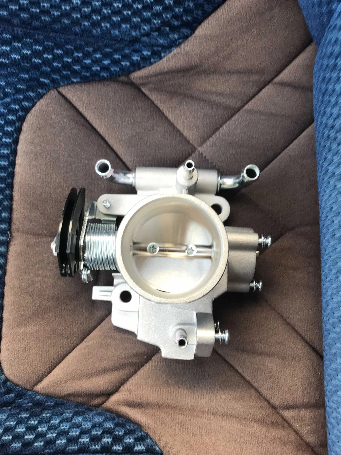 Установка дросселя d52mm на Ваз 21074 — Lada 210740, 1,6 л, 2010 года ...