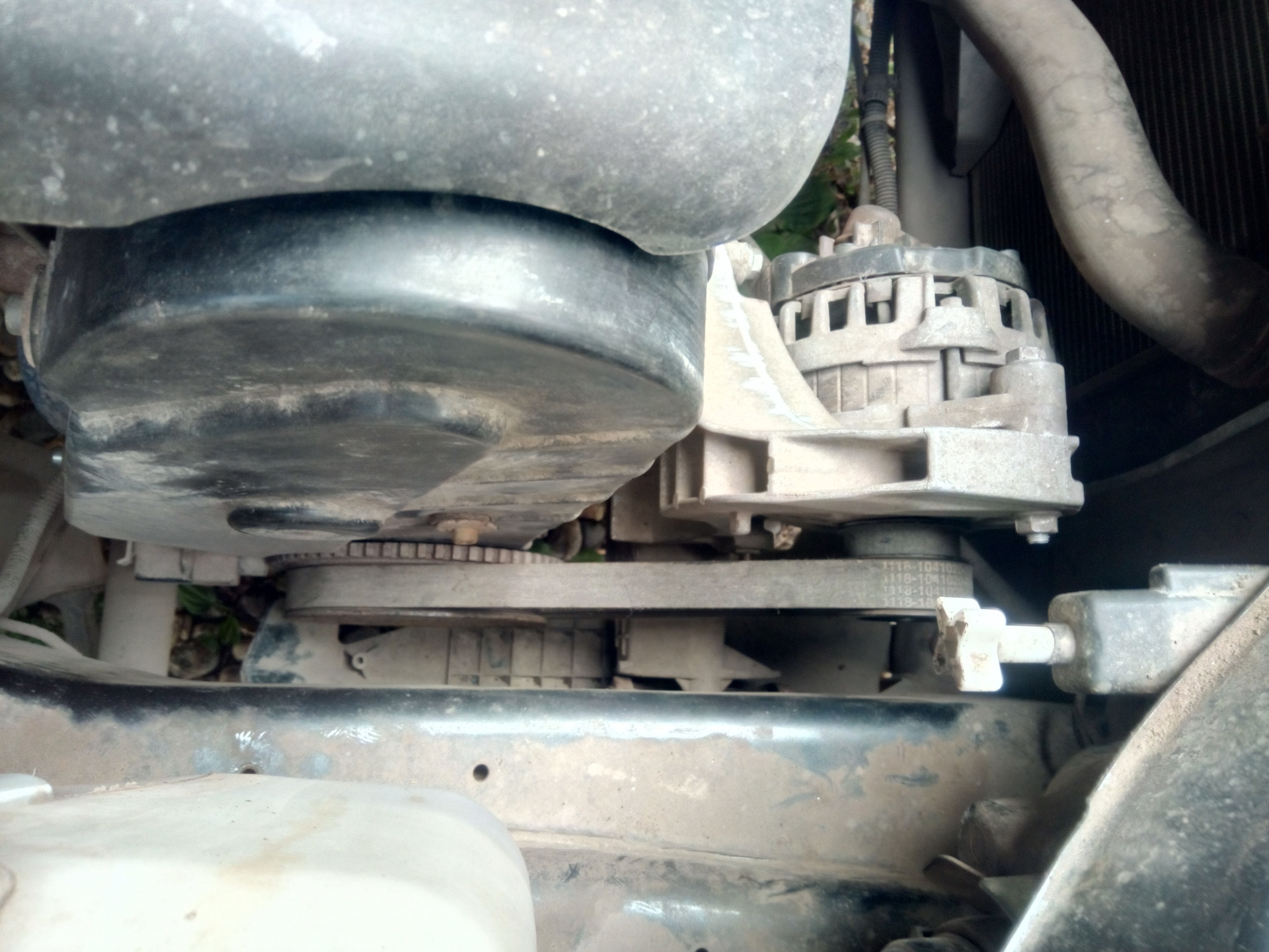 кронштейн генератора 2190 с натяжной планкой. техномастер опора крепления генератора лада гранта. кронштейн генератора гранта техномастер. кронштейн генератора лада калина. переделка натяжителя ремня генератора лада гранта с кондиционером.