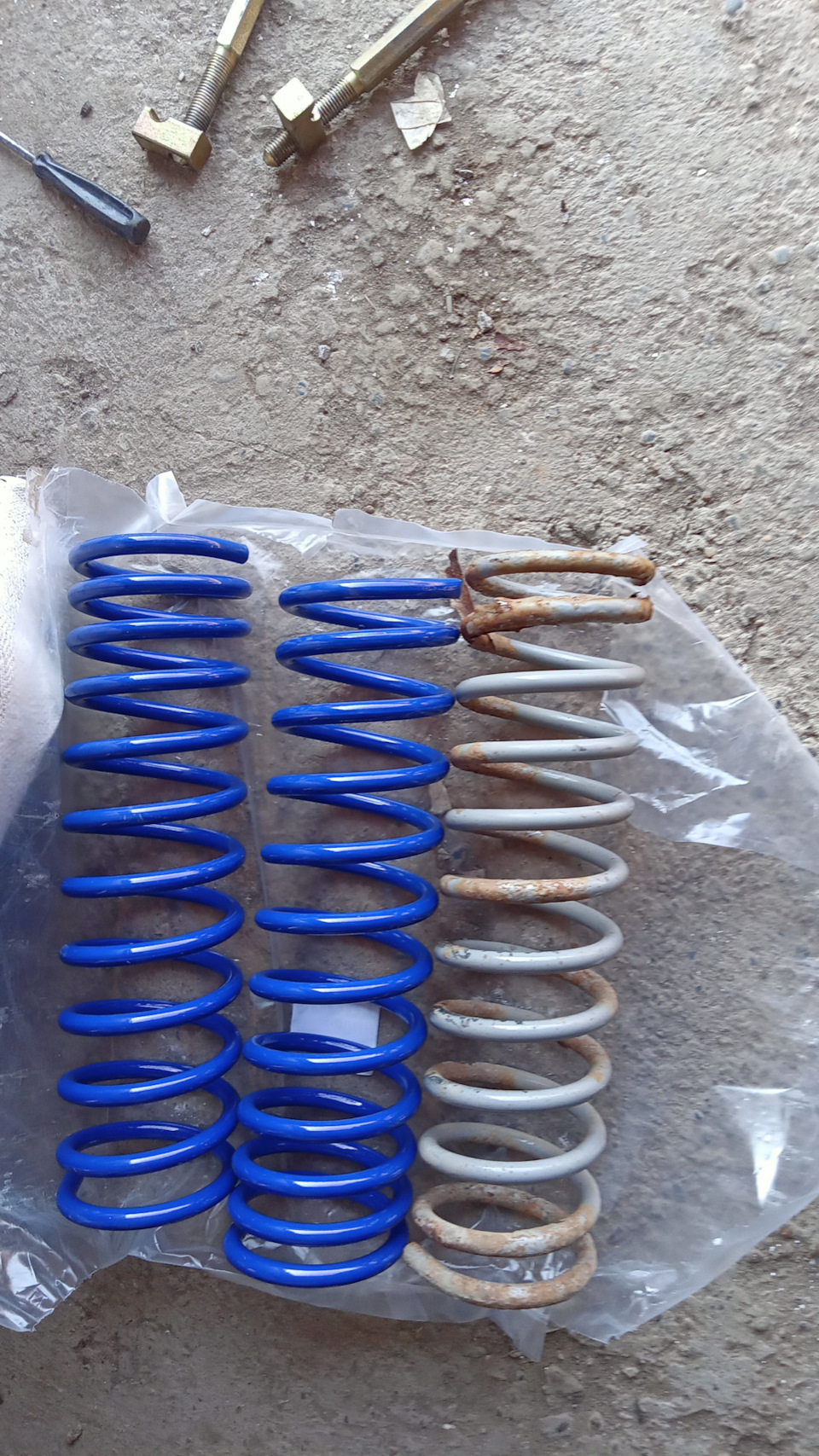 Как резать пружины дайте совет? — Lada 2114, 1,6 л, 2011 года ...