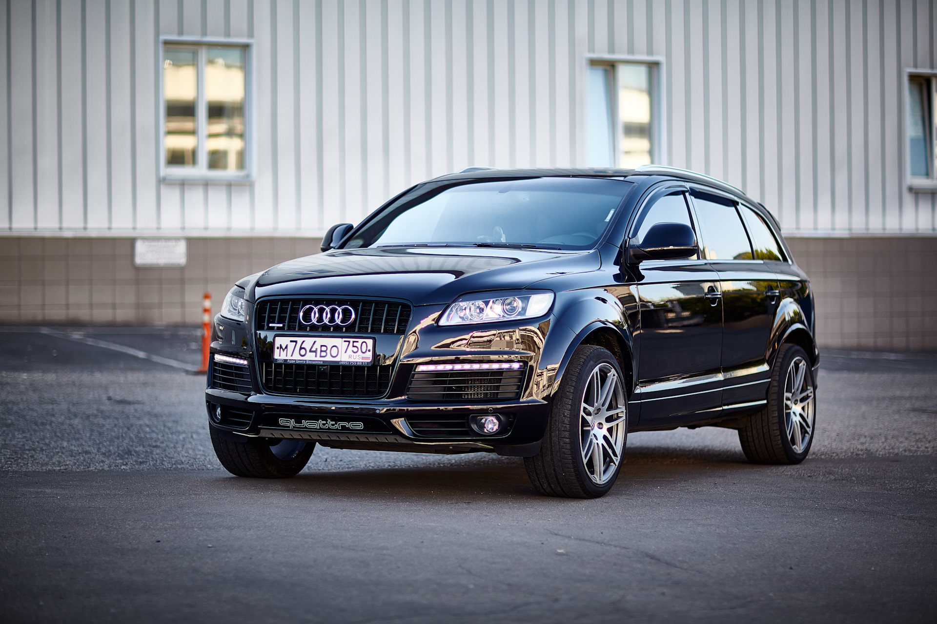 Audi q7 фотографии