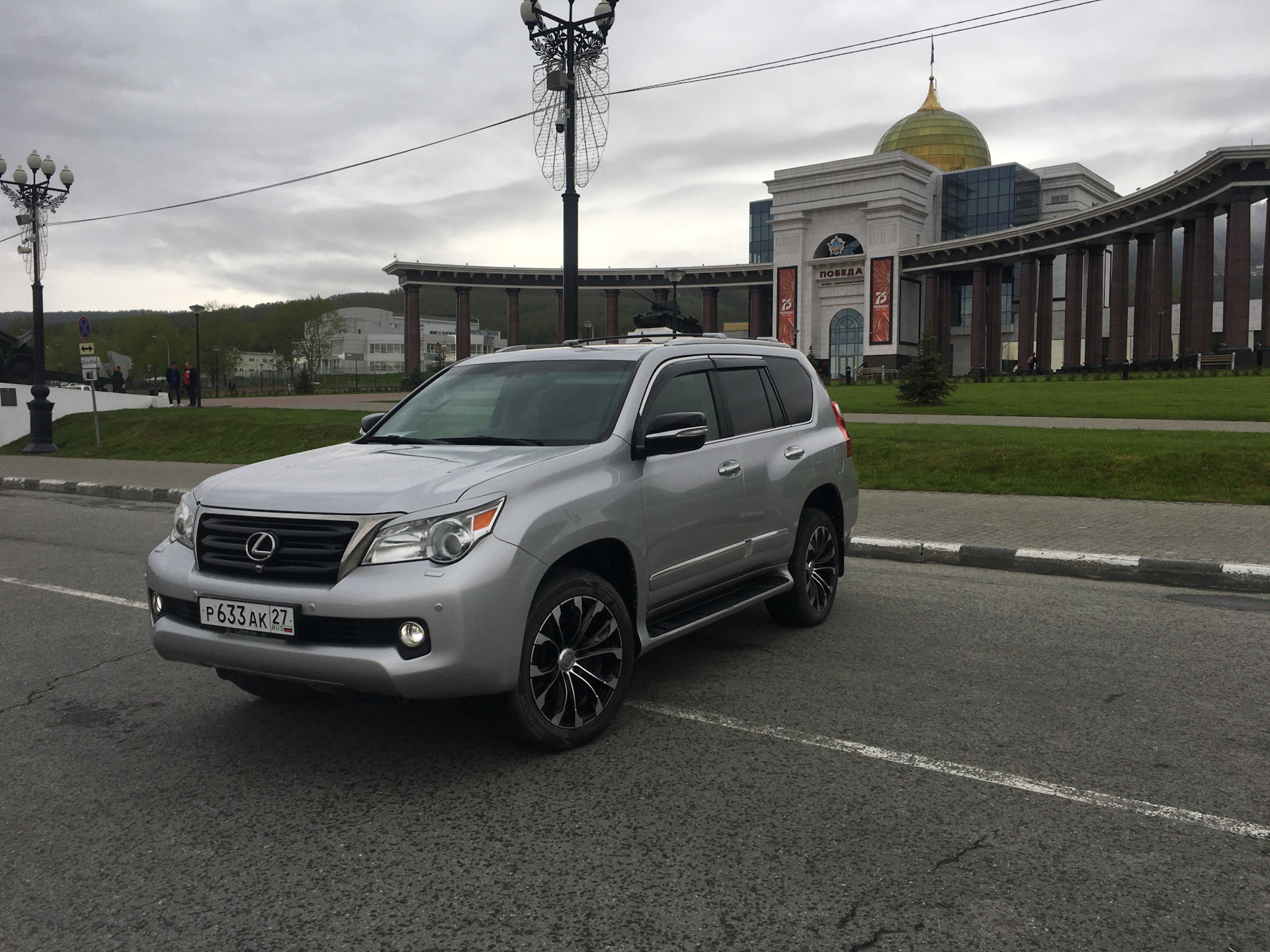 Gx отзывы. Lexus gx460 150 обвесы. GX Silver Sport.