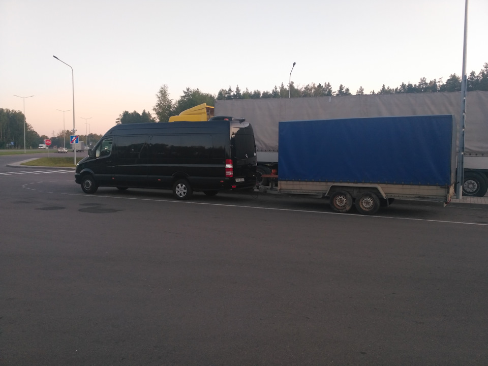 Mercedes Benz Sprinter прицепы