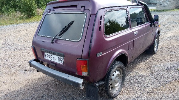 Lada 21218 Фора Гранат