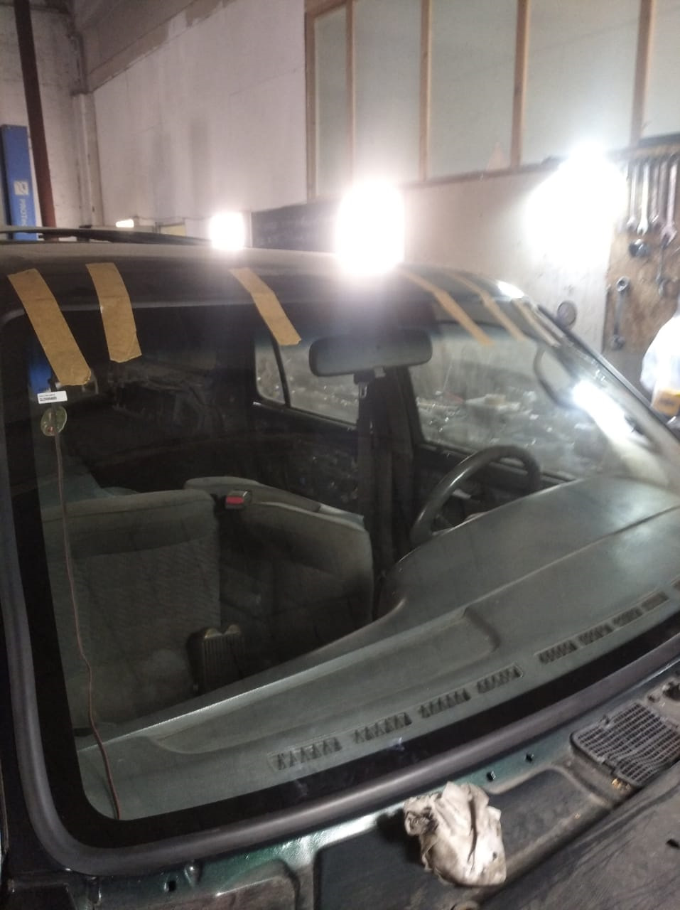 Тихон — Замена лобового стекла. Ставим XYG или FYG ;) — Toyota 4Runner ...