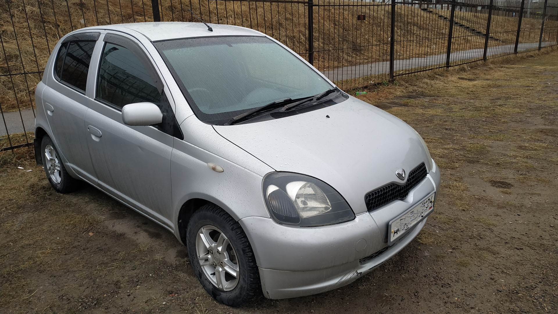Тойота витц 2000 г. Toyota vitz 2000 год. Тойота витц 2000 года. Тойота витц 2000 г. Toyota vitz 1.