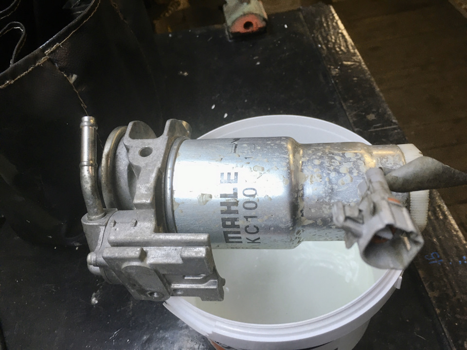 Фото в бортжурнале Toyota RAV4 (IV). Запчасти на фото: KC100