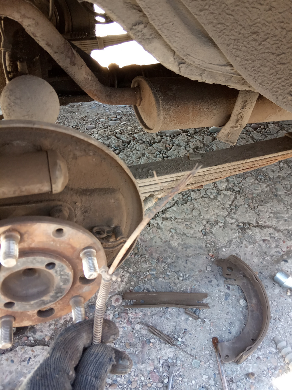 Лопнул трос ручника — Москвич 2140, 1,5 л, 1987 года | поломка | DRIVE2