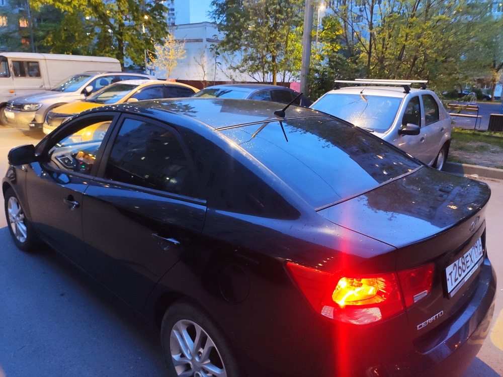 Тонировочный центр черное солнце тюмень. Атермальная пленка camry 55. Тонированные стекла. Антихром киа оптима 4. Тонировка автомобиля.