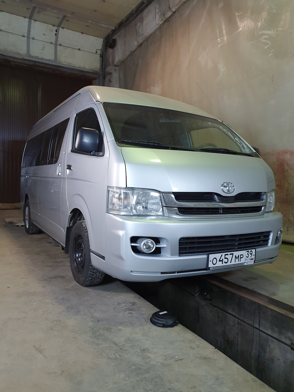 Toyota Hiace h200