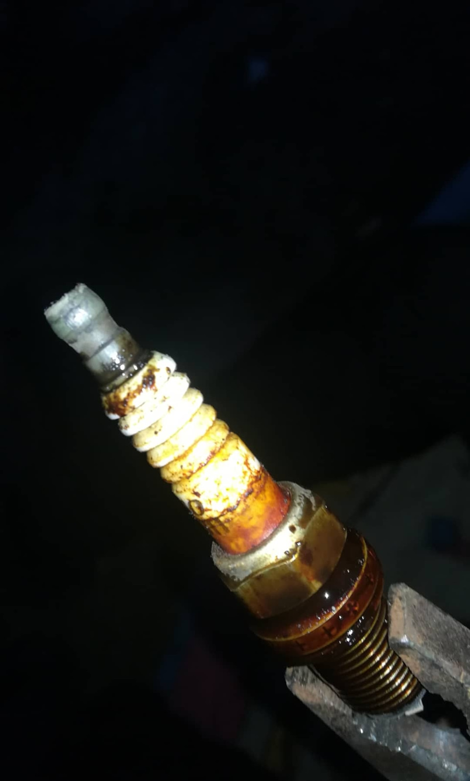 Была произведена замена свечей и брони проводов) — Toyota Mark II (90 ...