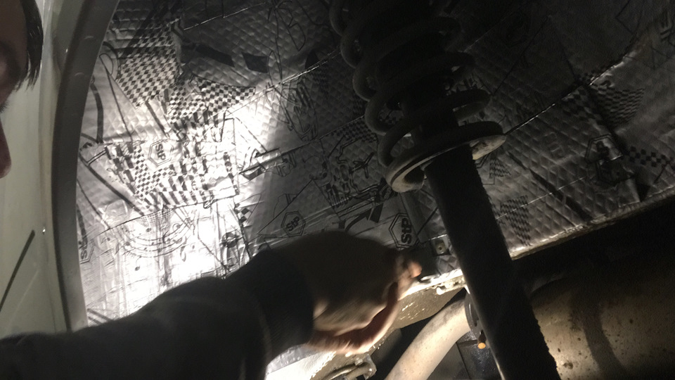 Шумка арок снаружи — Lada Гранта (2G) FL, 1,6 л, 2019 года | своими ...