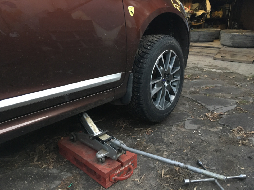 Фото в бортжурнале Volvo XC60 (1G)