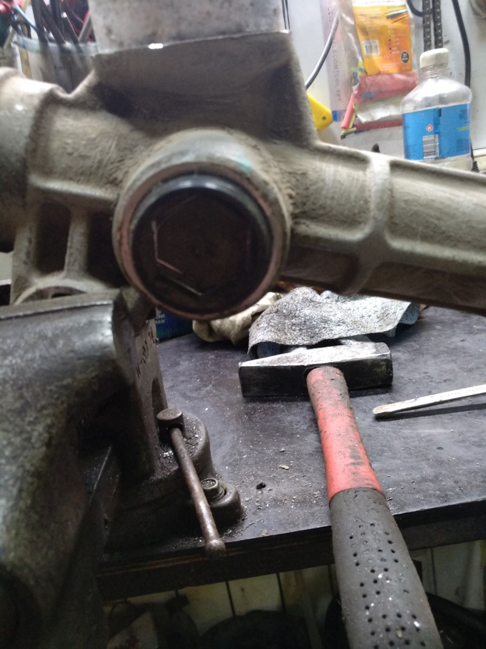 Ремонт рулевой рейки. Ч. 1. Снятие и разбор. — SsangYong Actyon (2G), 2 ...