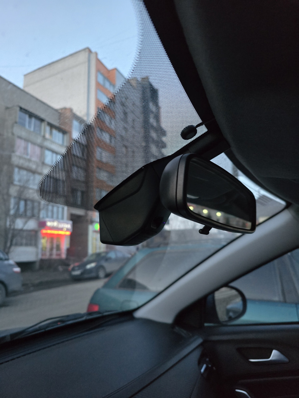 Видеорегистратор в штатное место Chery tiggo 2 pro — Chery Tiggo 2 Pro ...