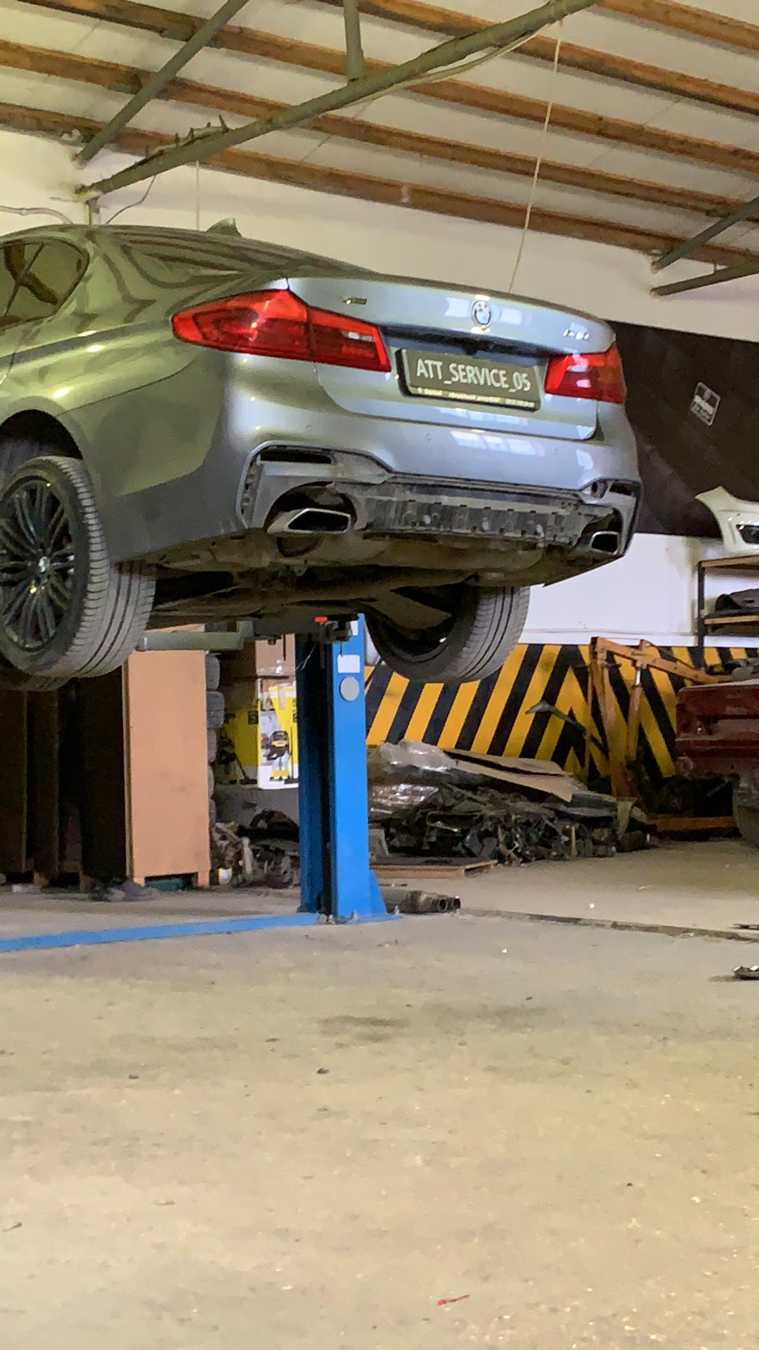 Установка новых насадок и диффузора — BMW 5 series (G30), 3 л, 2017 ...