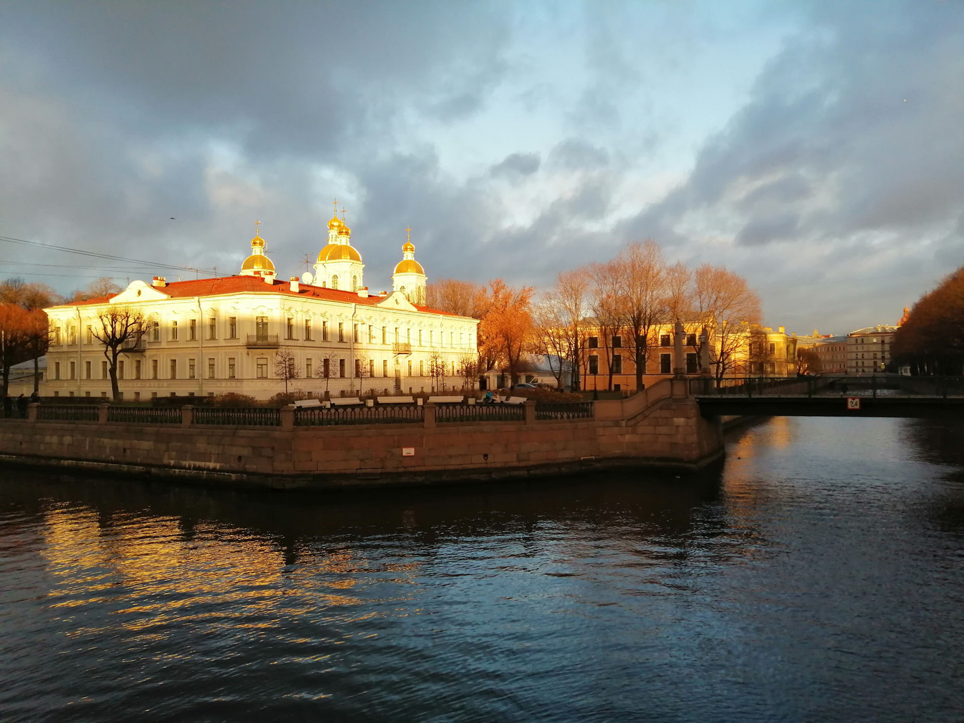 Ноябрь в спб. Санкт-Петербург в ноябре. Осень в Питере. Фотографии ноября Петербург. Отдых в Санкт-Петербурге ноябрь.