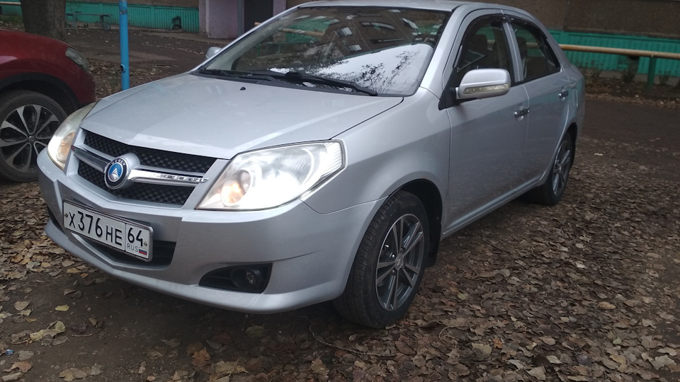 Geely MK 1.5 бензиновый 2011 | на DRIVE2