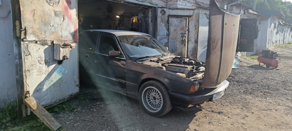 Фото в бортжурнале BMW 5 series (E34)