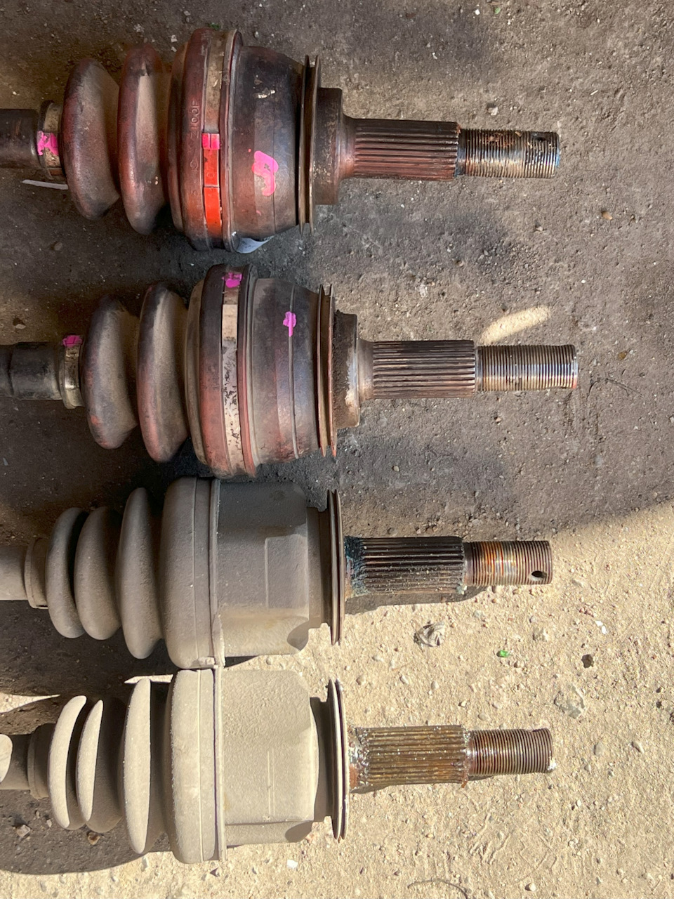 Фото в бортжурнале Nissan Laurel (C35)