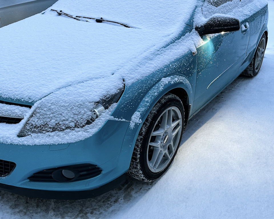 вежливая подсветка в зеркалах — Opel Astra H GTC, 1,8 л, 2007 года ...