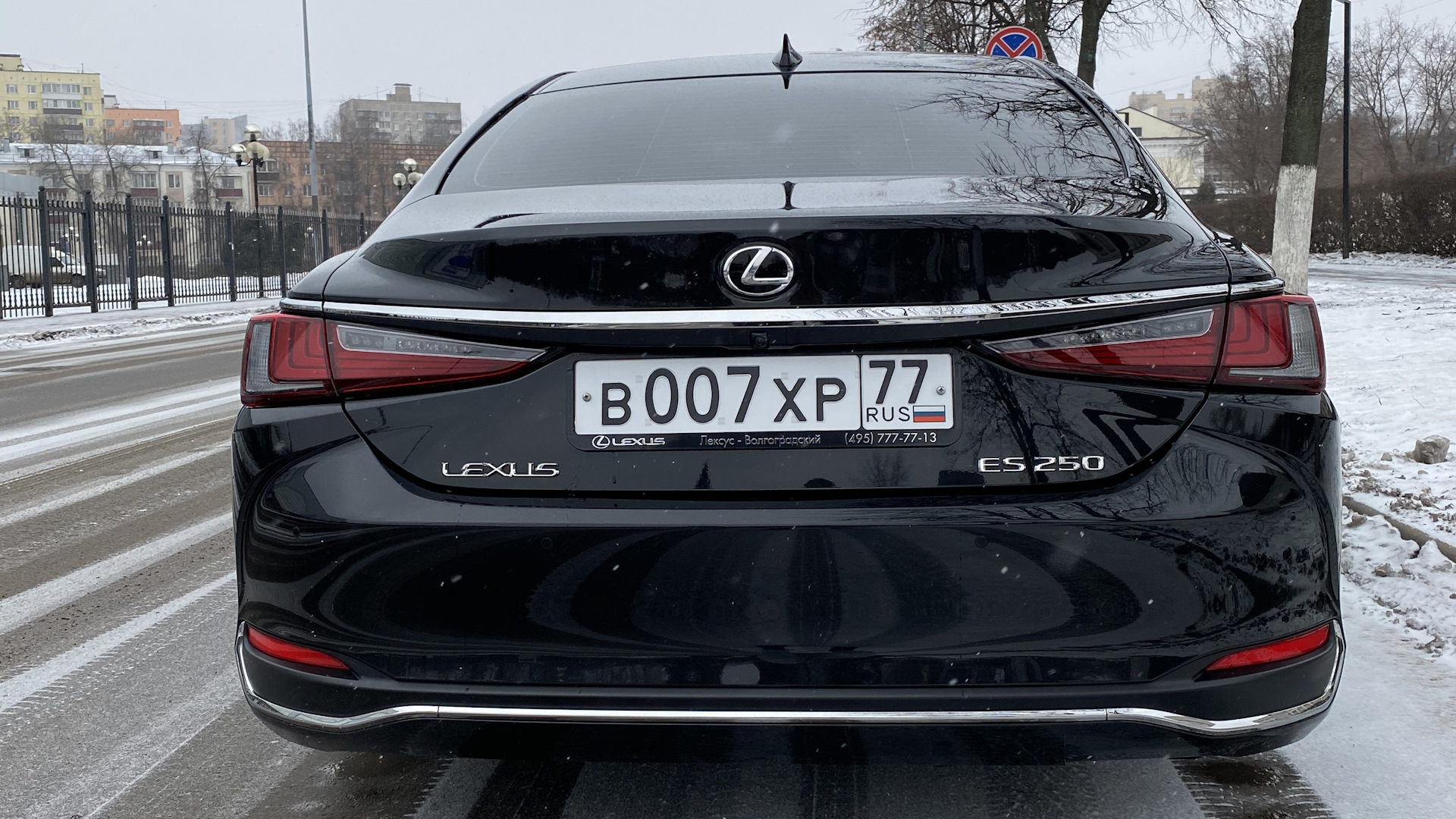 Lexus ES (7G) 2.5 бензиновый 2019 | 250 premium на DRIVE2