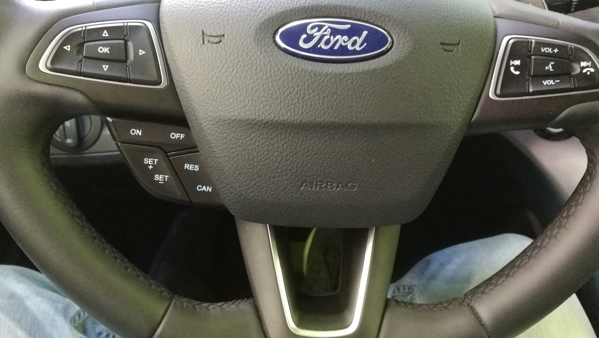 Круиз куга 2. Круиз-контроль Ford Kuga 2. Форд Куга круиз контроль. Круиз контроль Форд Куга 2. Кнопки круиз контроля Куга 2017.