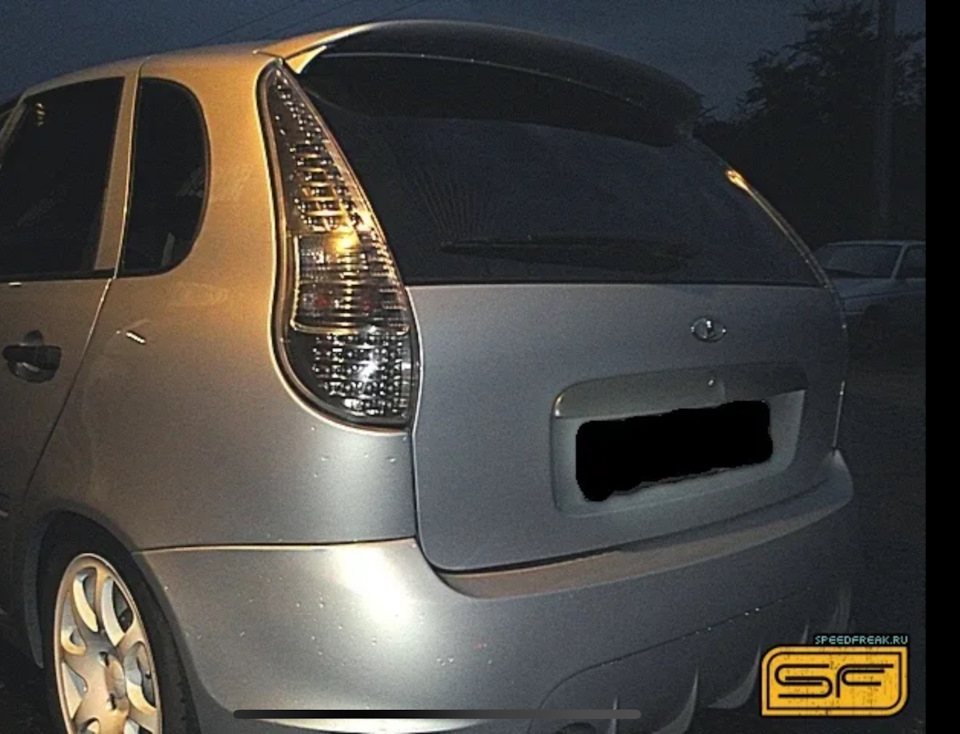 Белые задние фонари — Lada Калина Хэтчбек (1G), 1,6 л, 2010 года ...