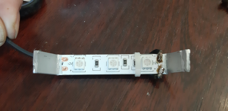 Ангельские глазки дэу нексия n150. Yma39HAJJkLAyJyn45dS3Upafe8 960. Ангельские глазки дэу нексия n150 фото. Ангельские глазки дэу нексия n150-Yma39HAJJkLAyJyn45dS3Upafe8 960. картинка Ангельские глазки дэу нексия n150. картинка Yma39HAJJkLAyJyn45dS3Upafe8 960. Привет Всем…Не дождался ангельских глазок которые заказал www.drive2.ru/l/4982840/где то еще идут… Решил заняться этим сам, может пригодиться… Искал двухсторонний текстолит чтобы сделать плату…не нашел…Читал что для SMD 5730 светодиодов желательно охлаждение…Потом подумывал из алюминия попробовать сделать…Бросил все затеи которые пока трудно воплотить без подручных материалов, буду делать что есть под рукой(на балконе:)), сделать решил из медного провода толщиной 1.5 мм и длиной 26 см.
