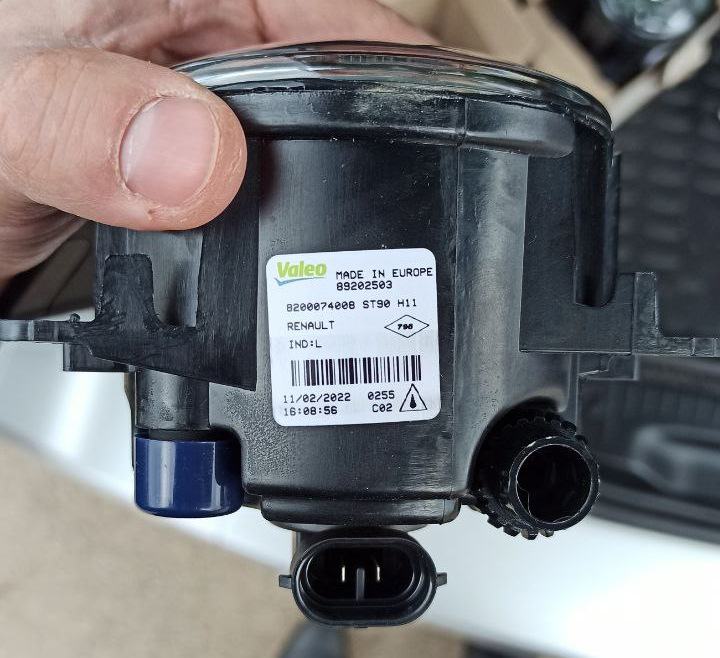 8200074008 Фара противотуманная RENAULT | Запчасти на DRIVE2