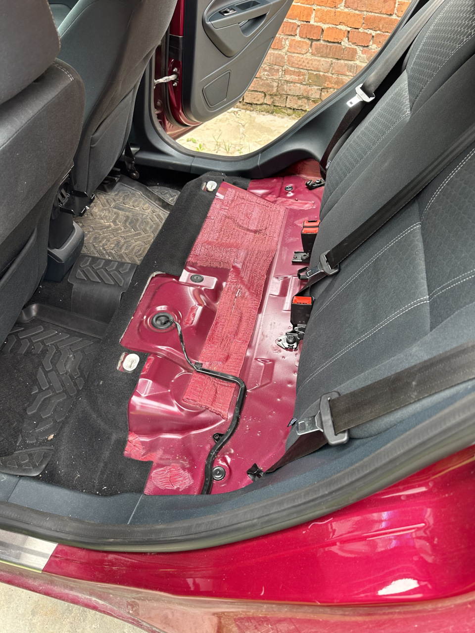 Фото в бортжурнале Ford Fiesta (Mk VI)