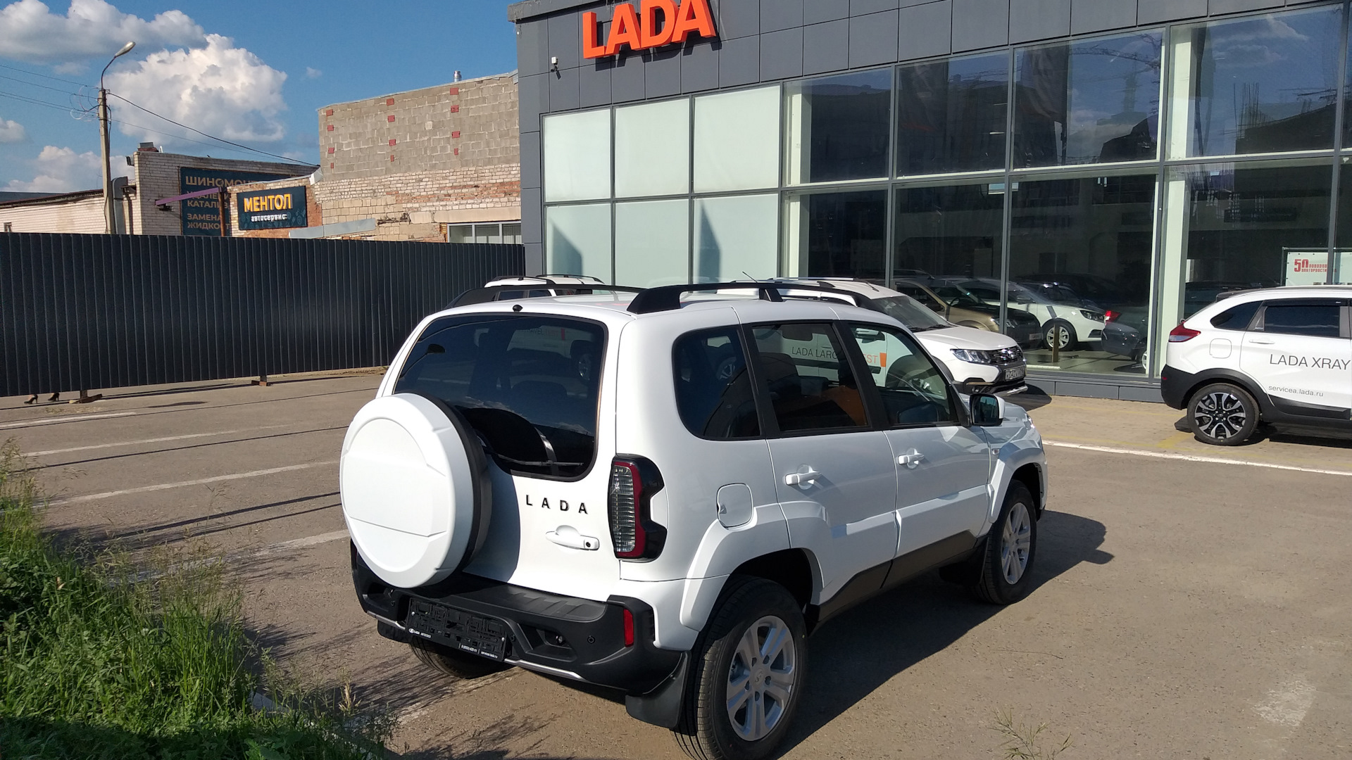 Нива тревел отзывы. Lada Niva 2022. Lada Niva Travel 2022. Niva traveler 2022. Нива Тревел 2022 для путешествий.