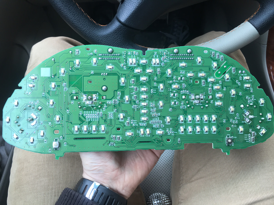 Инверсия дисплеев приборной панели и изменение цвета стрелок — Toyota ...