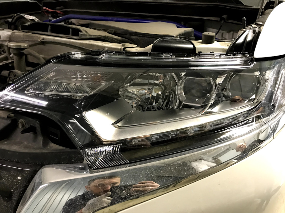 Визуально ревизии не отличить. — Mitsubishi Outlander (3G)