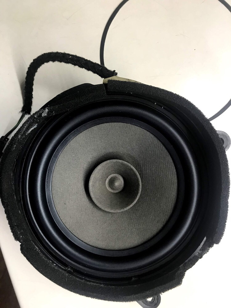 Замена подвеса динамика — Mercedes-Benz E-class (W210), 2,2 л, 2000 ...