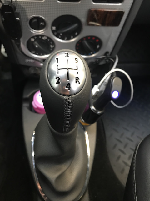 Замена ручки КПП — Renault Logan, л., года на DRIVE2 тяг на тыс