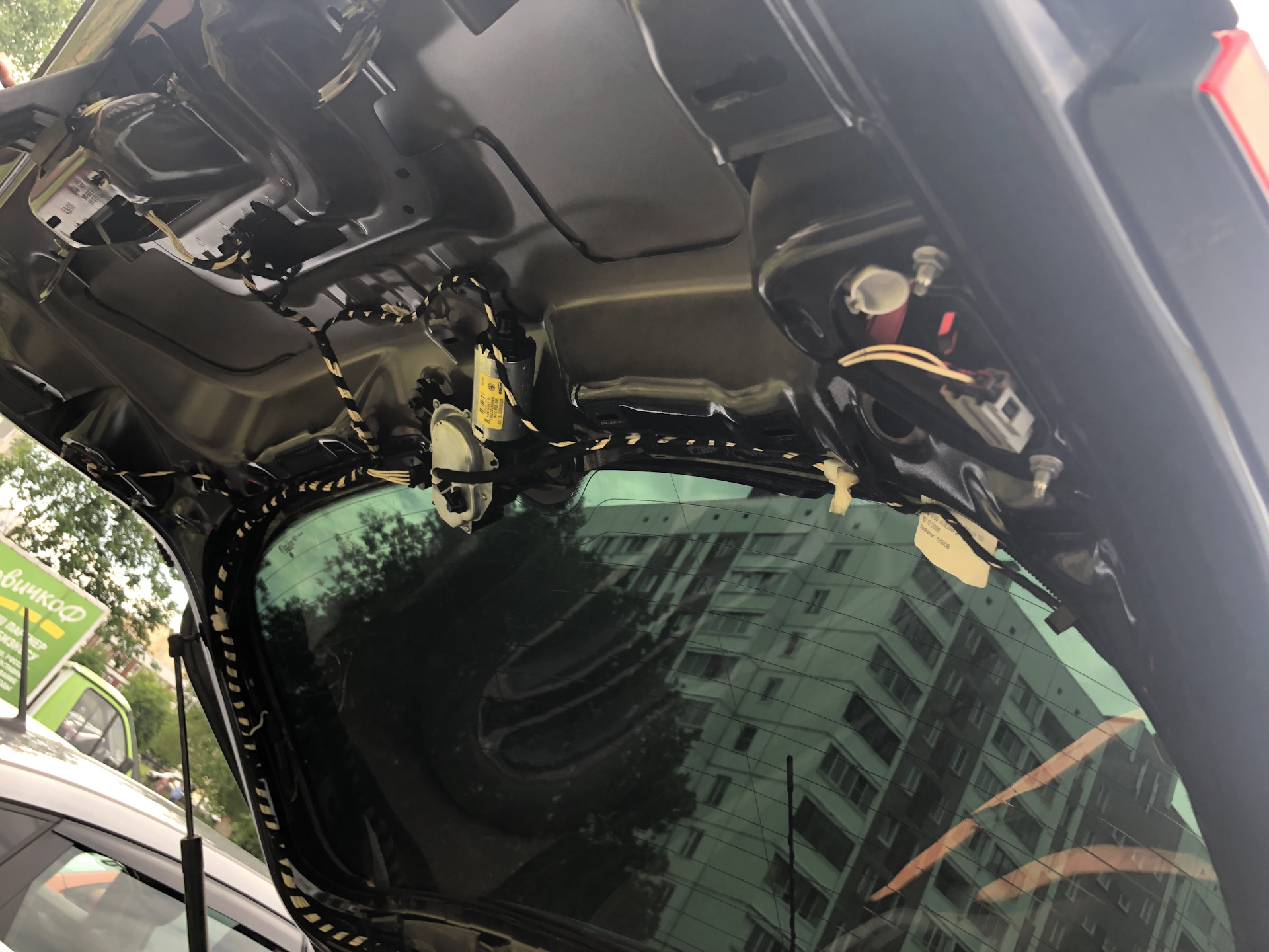 Установка камеры заднего вида в тигуан — Volkswagen Tiguan (1G), 2 л ...