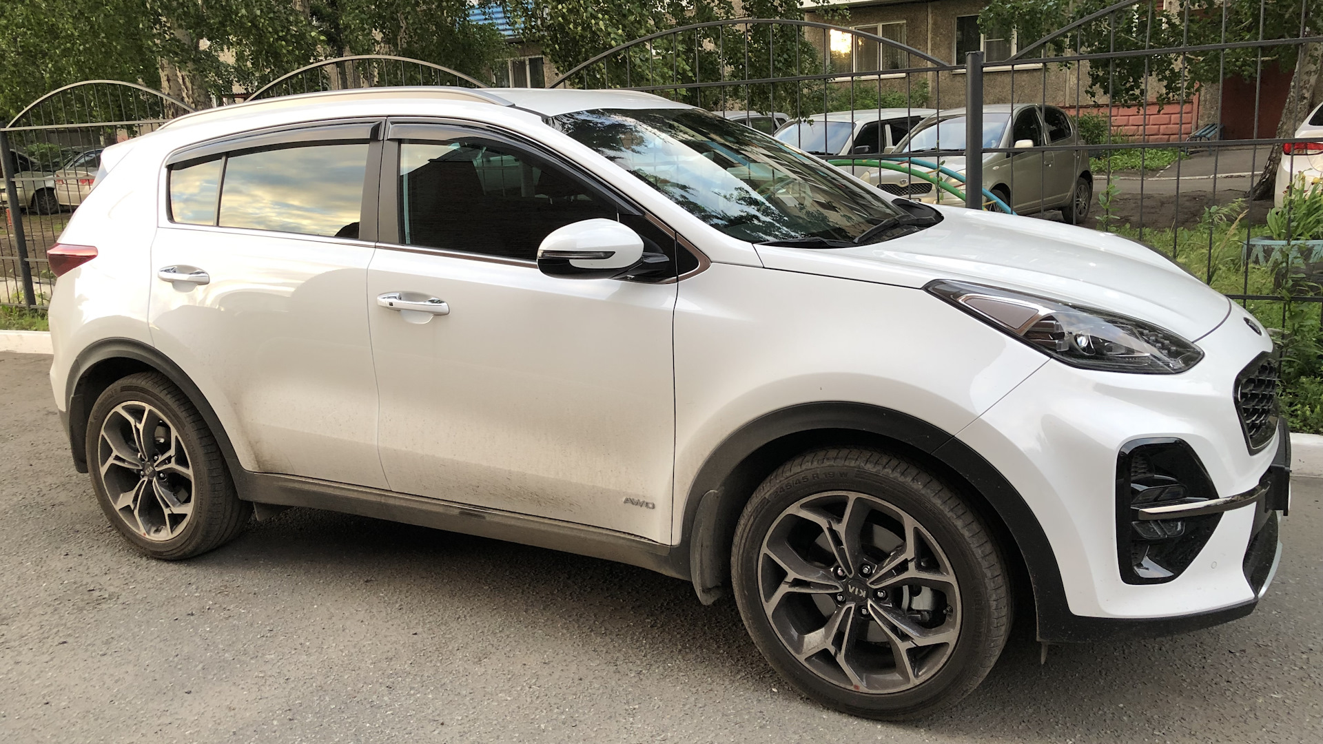 Kia Sportage 4 Р±РµР»С‹Р№ 2019