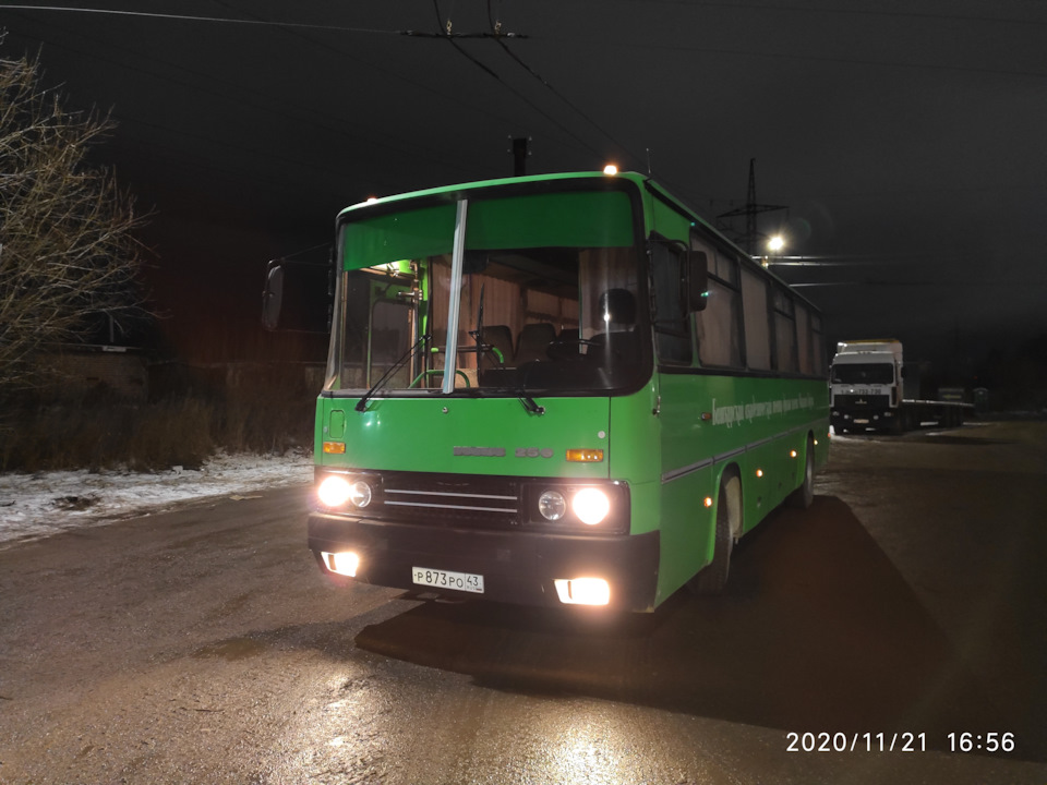 Фото в бортжурнале Икарус 256 21 Н2