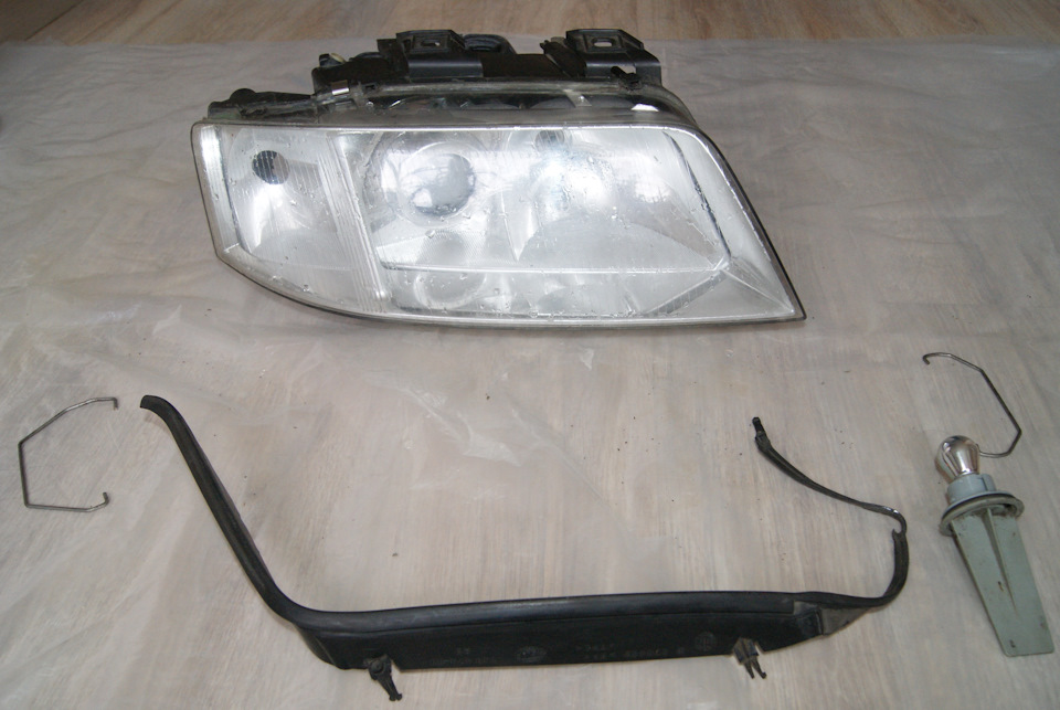 КОНДЕНСАТ В ПРАВОЙ ФАРЕ, РЕШЕНИЕ ПРОБЛЕМЫ — Audi A6 Avant (C5), 2,4 л ...