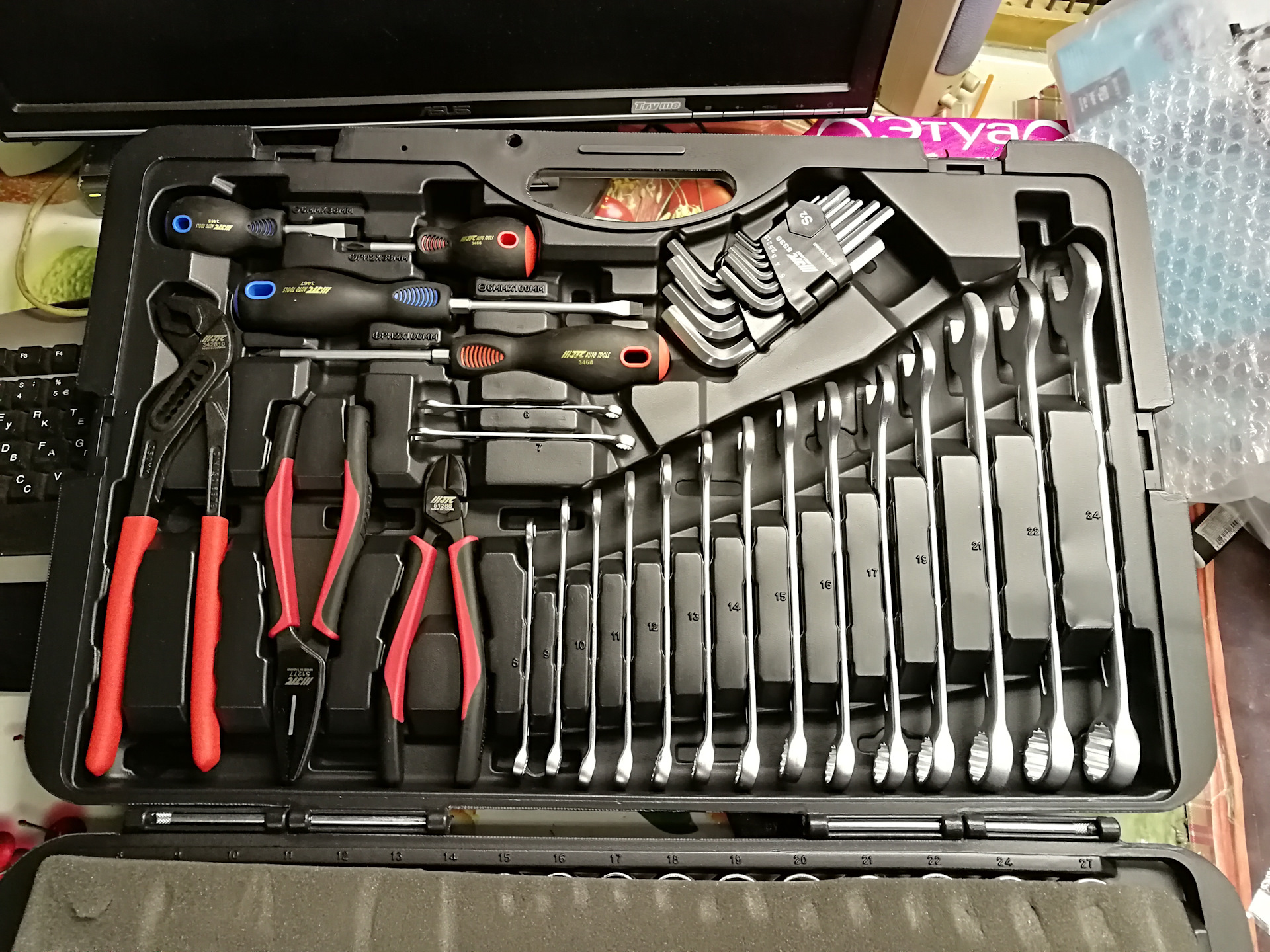 набор инструментов berger bg151-1214. набор инструментов 172 vigor. какие фирмы инструментов лучше для авто. ликота alk 8023f. Licota alk-8022f.