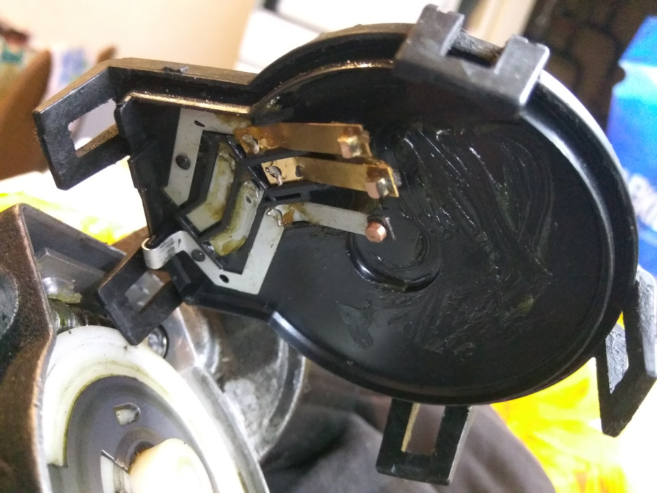 Hyundai Terracan горит предохранитель стеклоочистителя. — DRIVE2