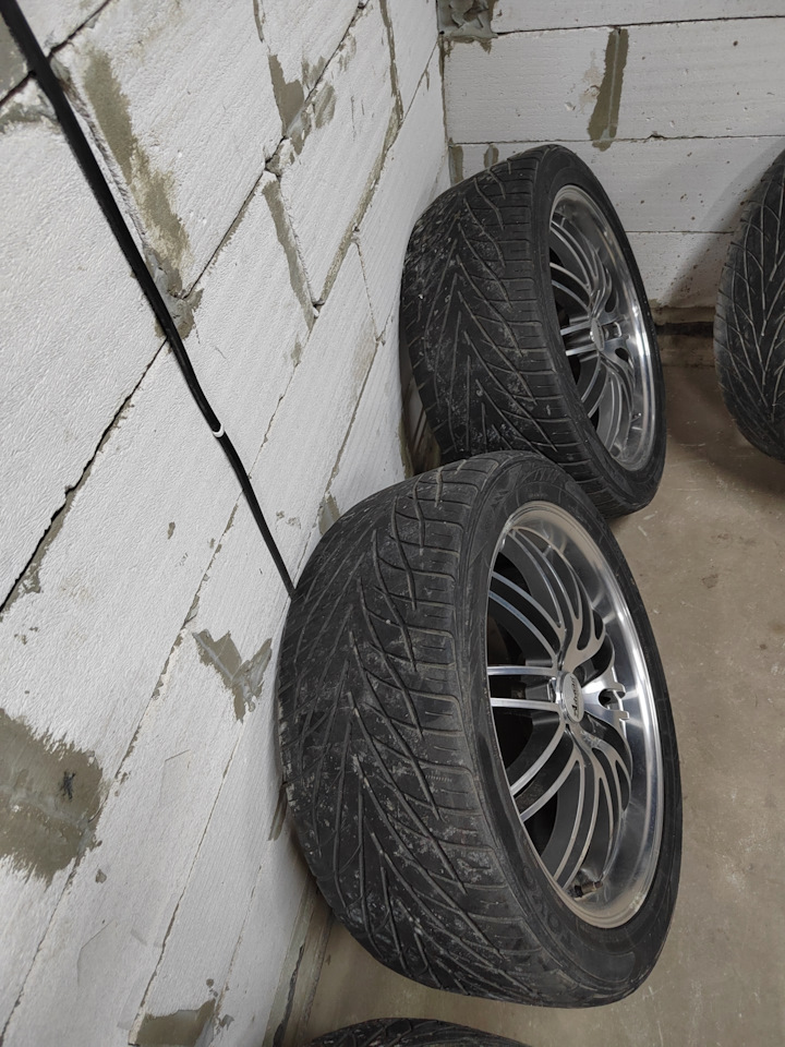 Шины летние Toyo 275/40 R20, литые диски advante 8,5Jx20 ET43 5x112 на ...