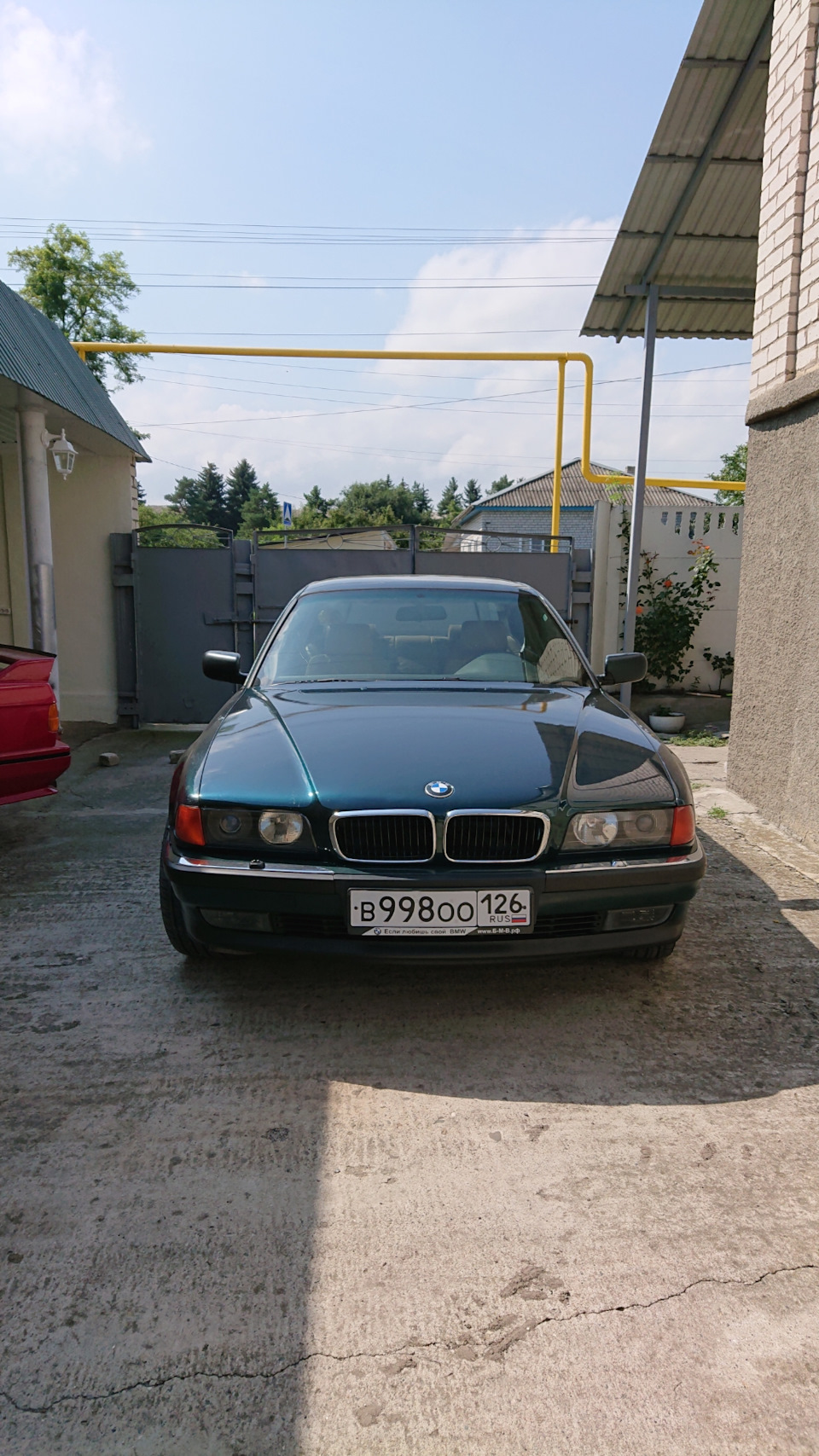 Покраска капота электрическим краскопультом — BMW 7 series (E38), 4,4 л,  1997 года | своими руками | DRIVE2