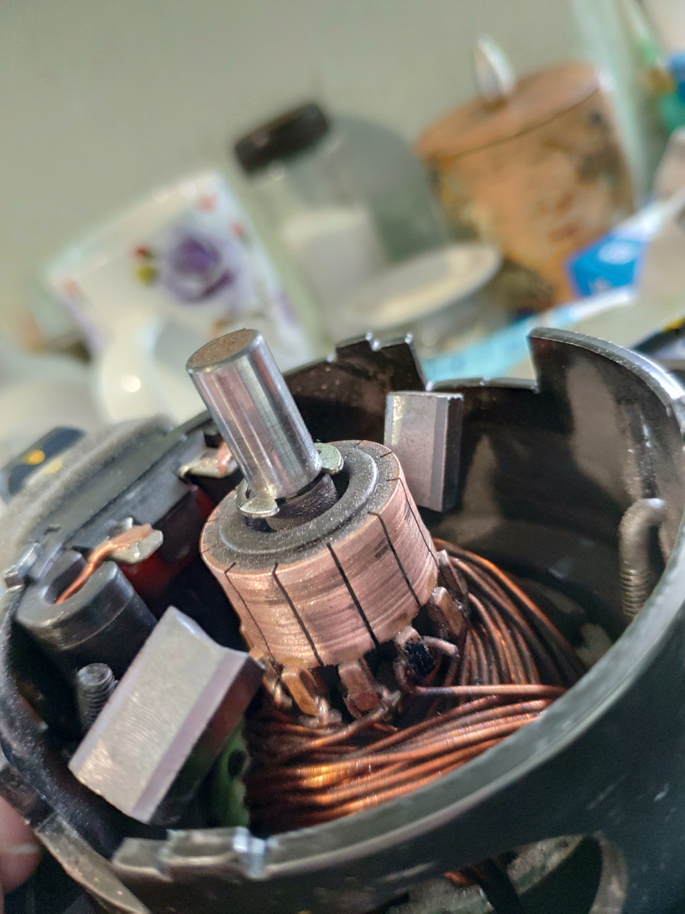 После лёгкой зачистки, полировать не стал — Chevrolet Cruze (1G)